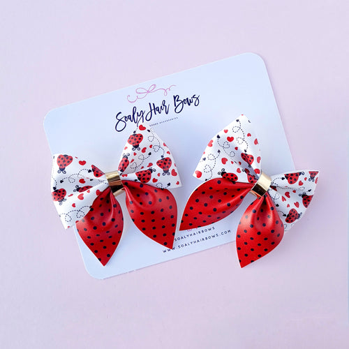 Love LadyBug Bow